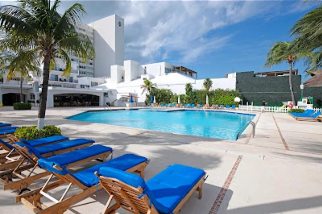 Fantastic Family Villa On The Best Beach Of كانكون