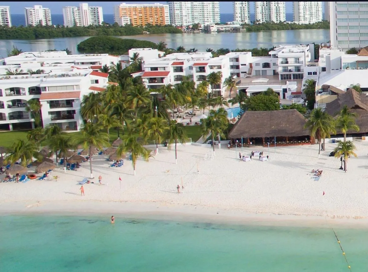 Fantastic Family Villa On The Best Beach Of كانكون